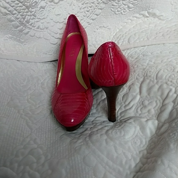 Gorgeous Ralph Lauren Pumps! - Picture 2 of 8